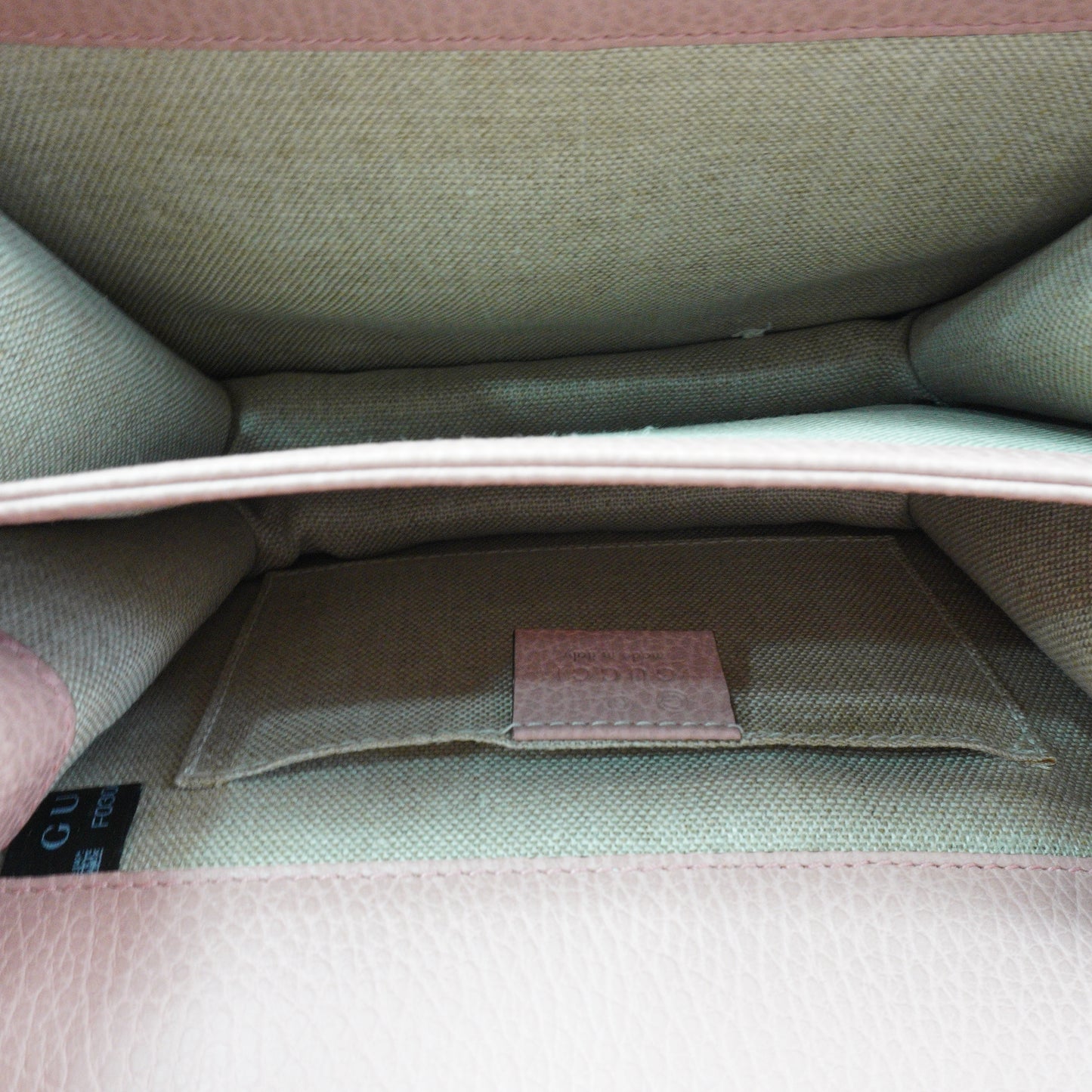 Gucci Interlocking G Shoulder Bag Pink