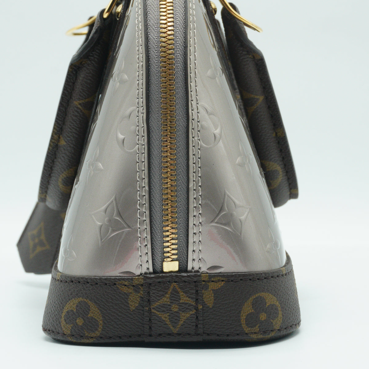 Louis Vuitton Alma BB Vernis Metallic Grey GHW
