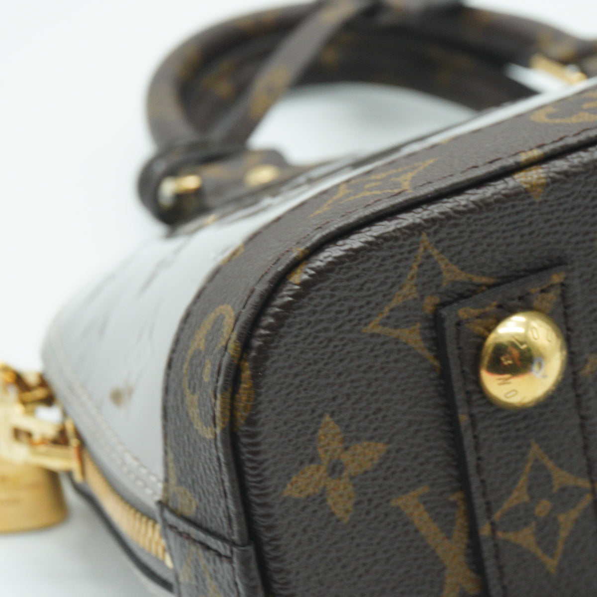 Louis Vuitton Alma BB Vernis Metallic Grey GHW