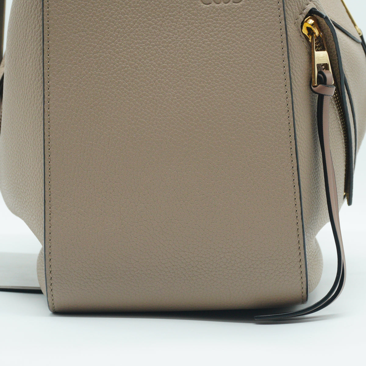 Loewe Hammock Calfskin Beige Medium GHW