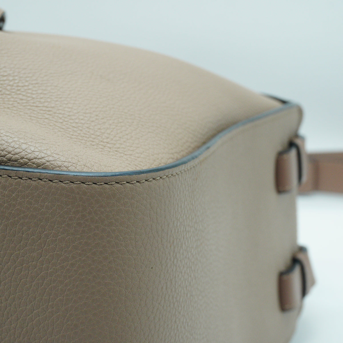 Loewe Hammock Calfskin Beige Medium GHW