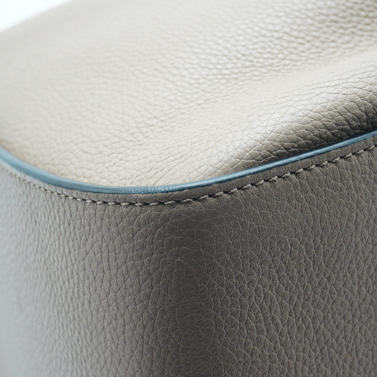 Loewe Hammock Calfskin Beige Medium GHW