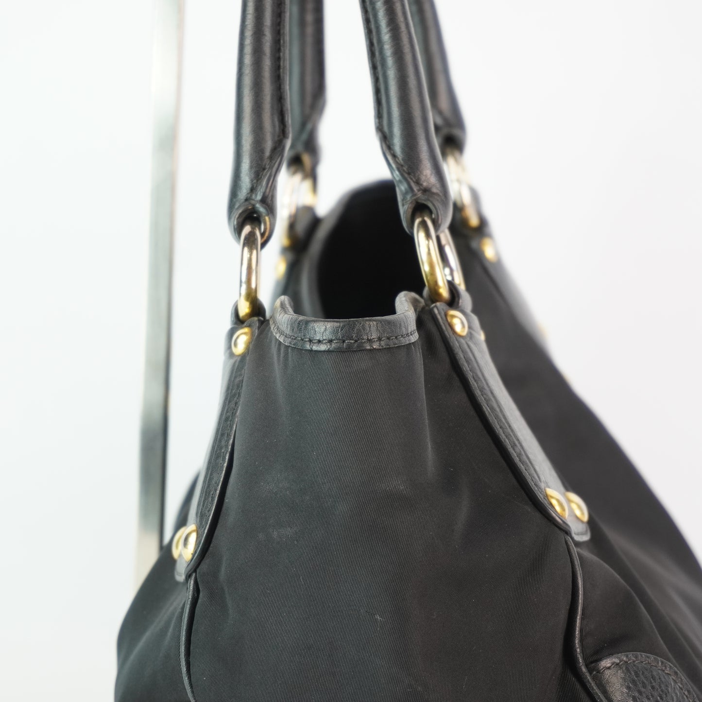 Prada	Tessuto Vitello Daino Tote Medium GHW