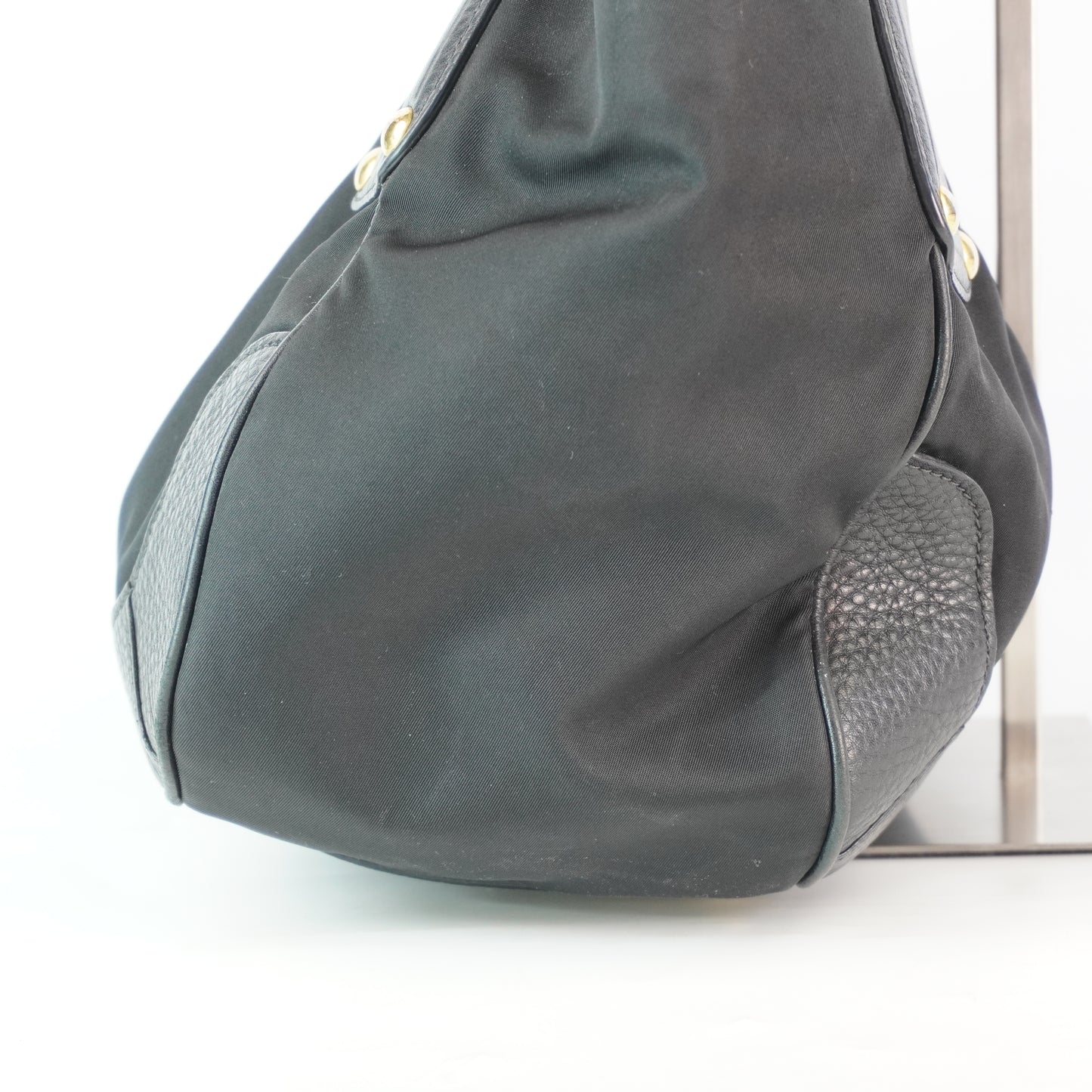 Prada	Tessuto Vitello Daino Tote Medium GHW
