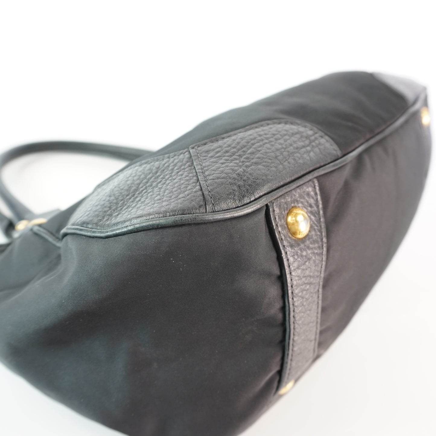 Prada	Tessuto Vitello Daino Tote Medium GHW