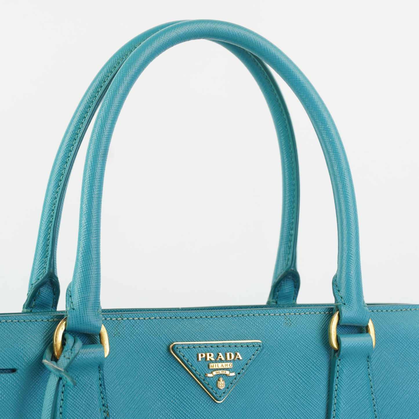 Prada 	Saiffiano Teal