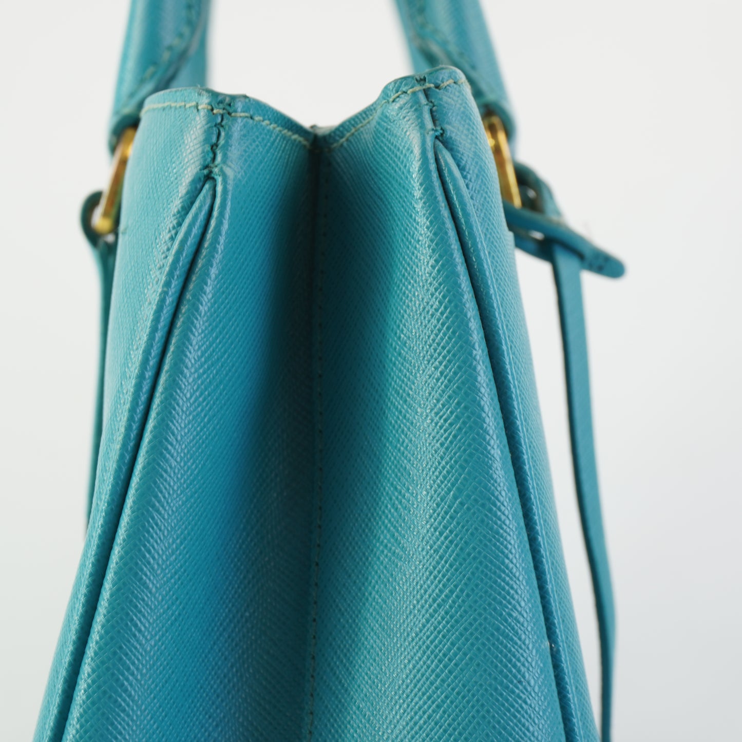Prada 	Saiffiano Teal