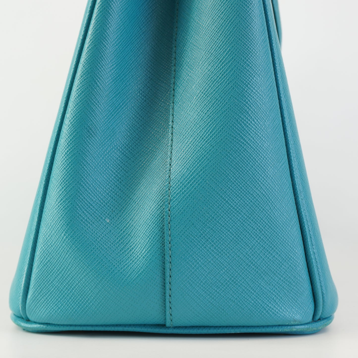 Prada 	Saiffiano Teal