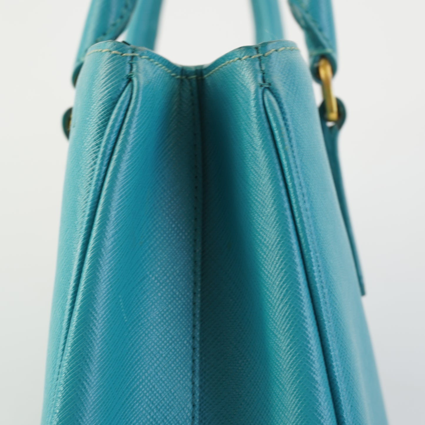 Prada 	Saiffiano Teal
