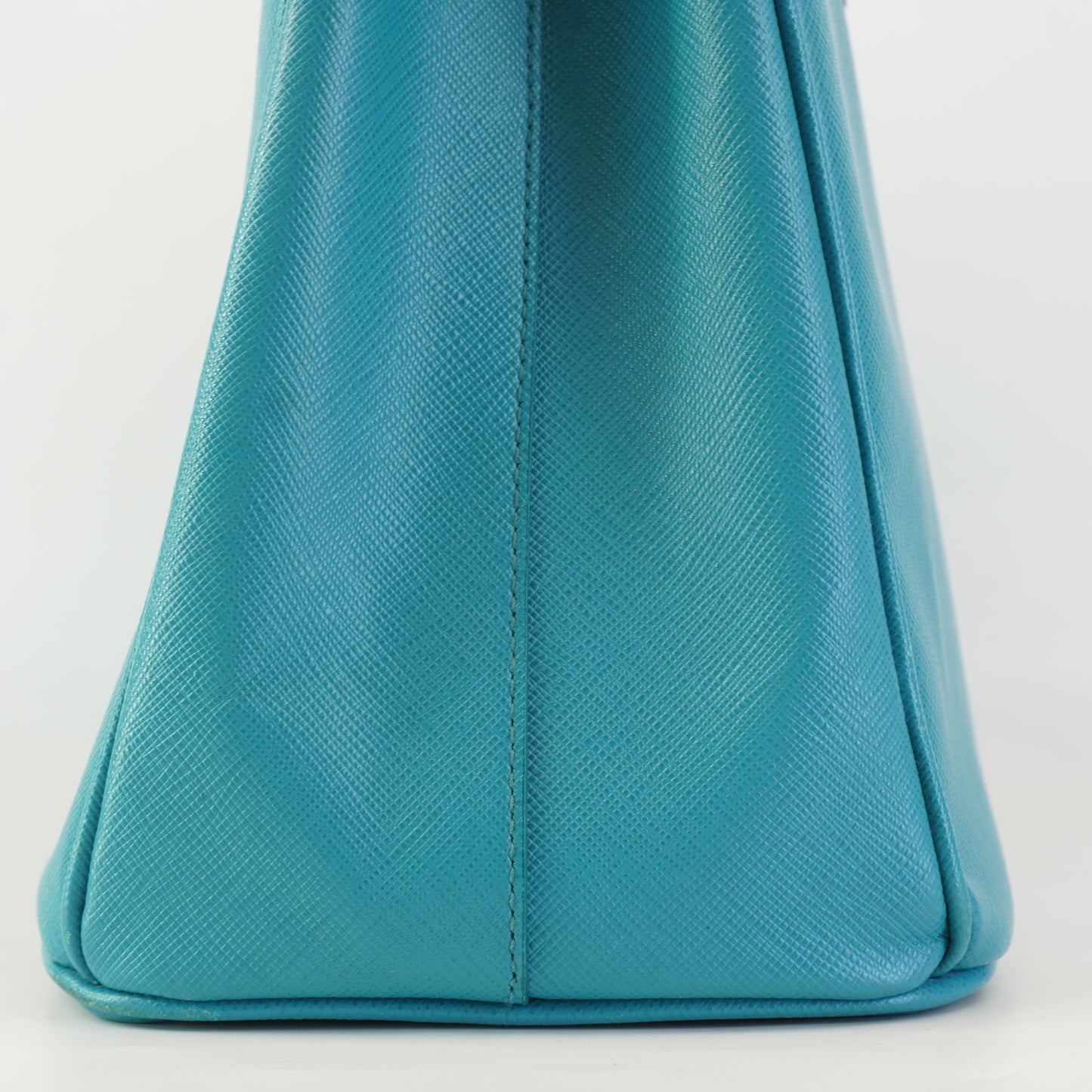 Prada 	Saiffiano Teal