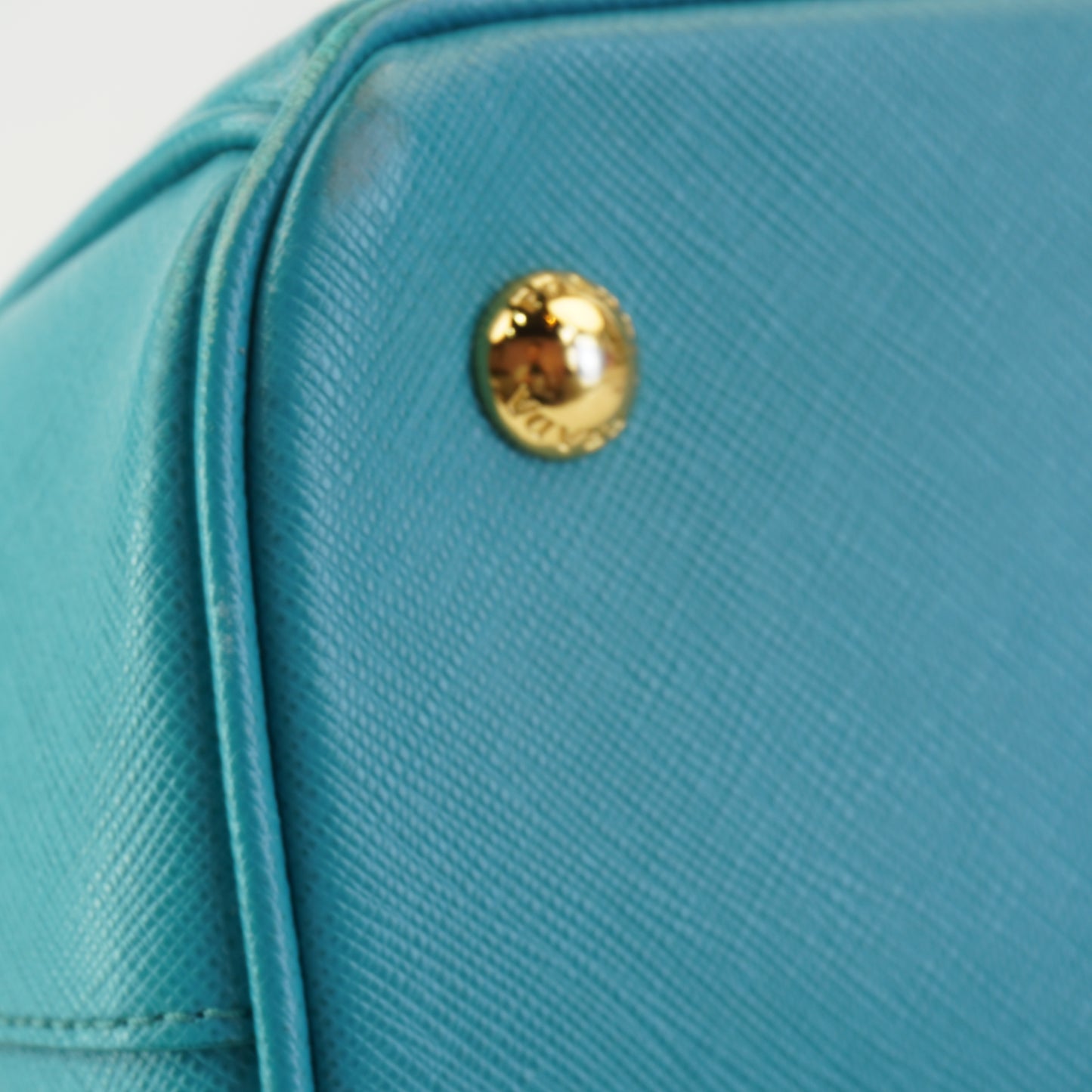 Prada 	Saiffiano Teal