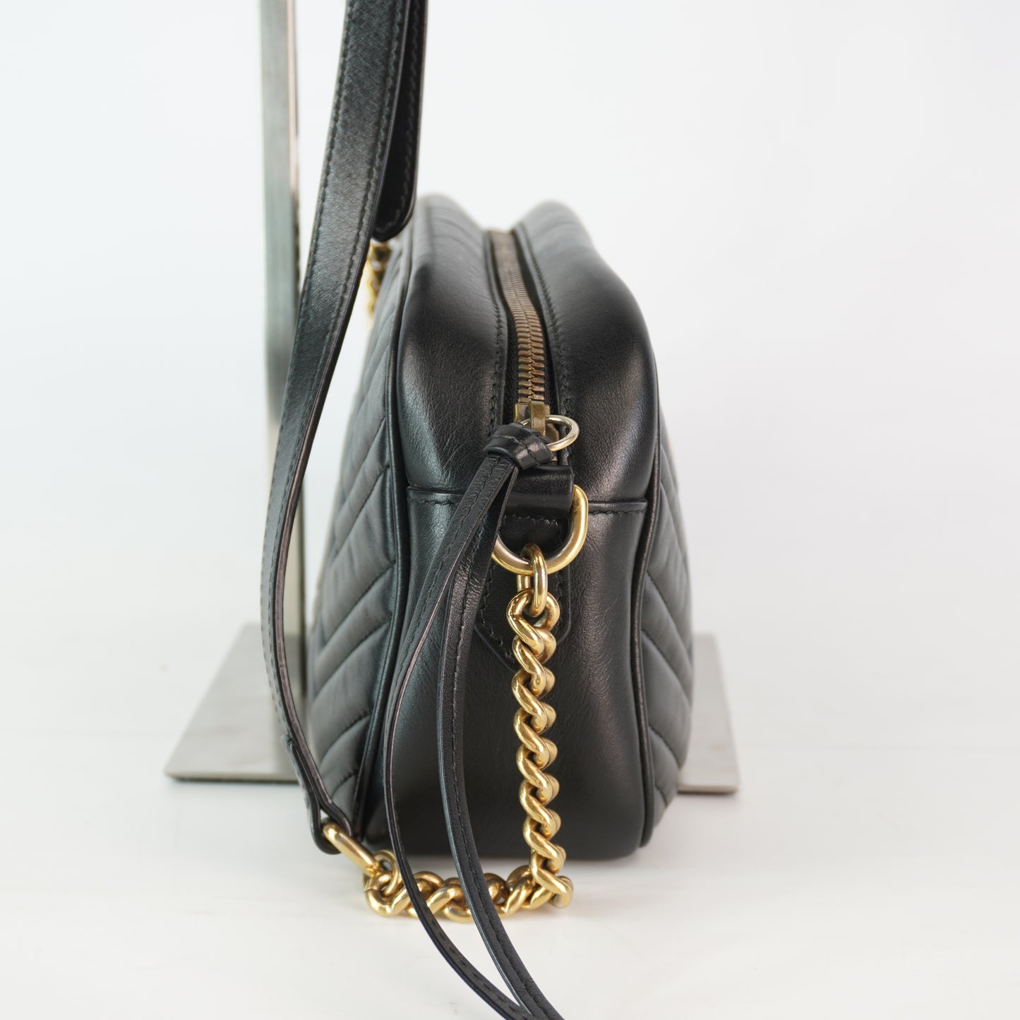 Gucci GG Marmont Matellase Camera Bag