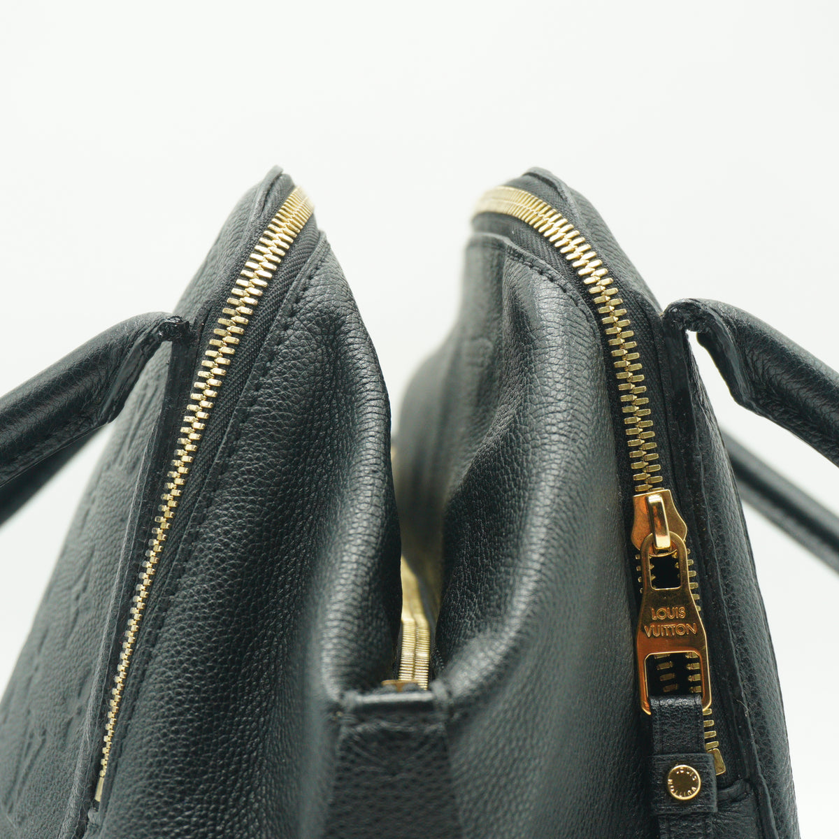 Louis Vuitton	Marais MM Monogram Empreinte Black Medium GHW