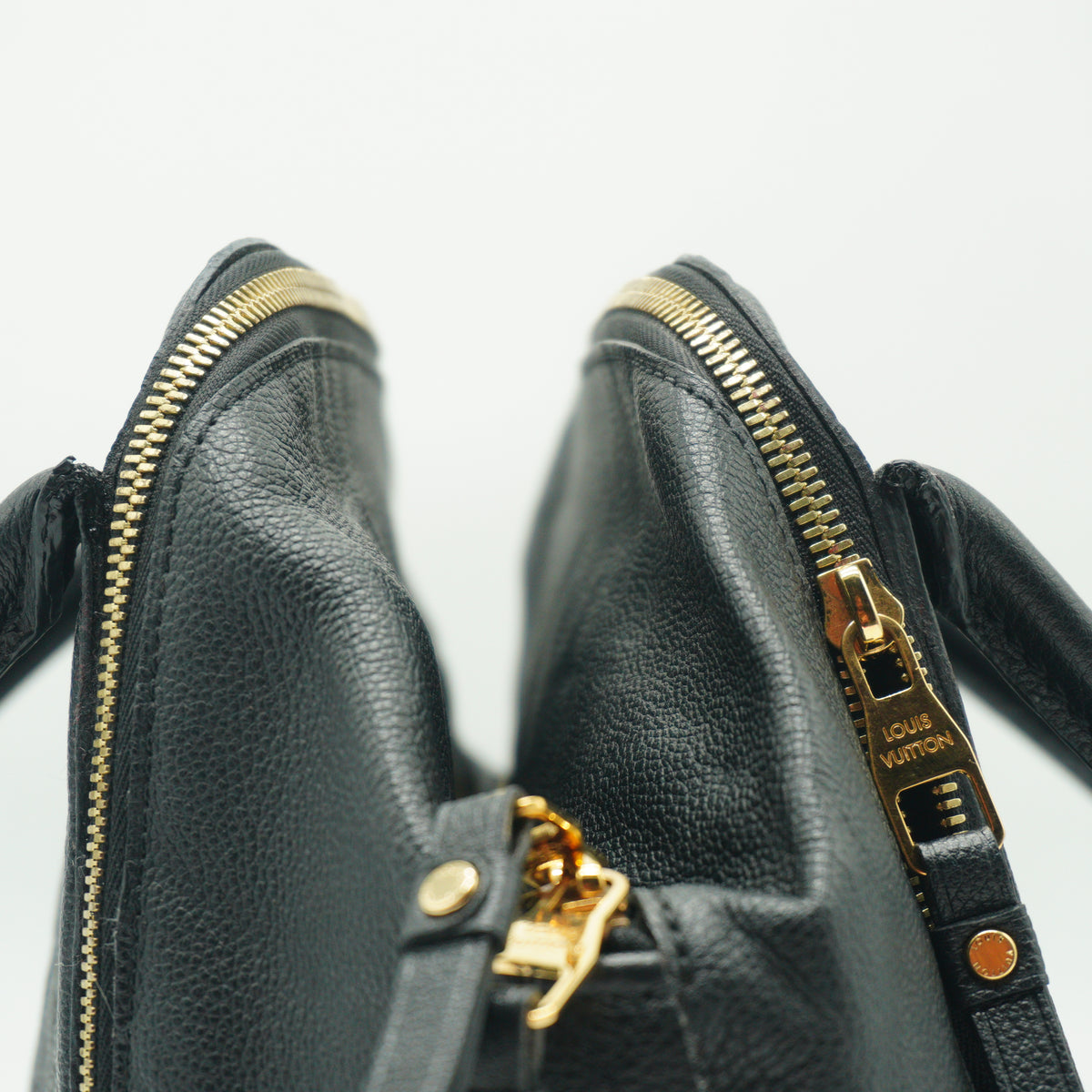 Louis Vuitton	Marais MM Monogram Empreinte Black Medium GHW