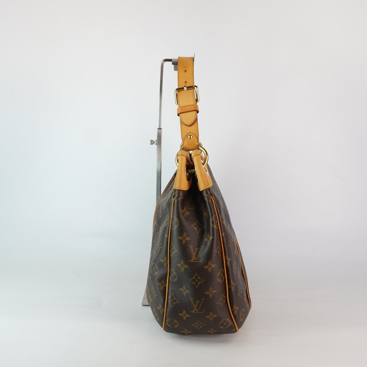 Louis Vuitton	Monogram Galiera