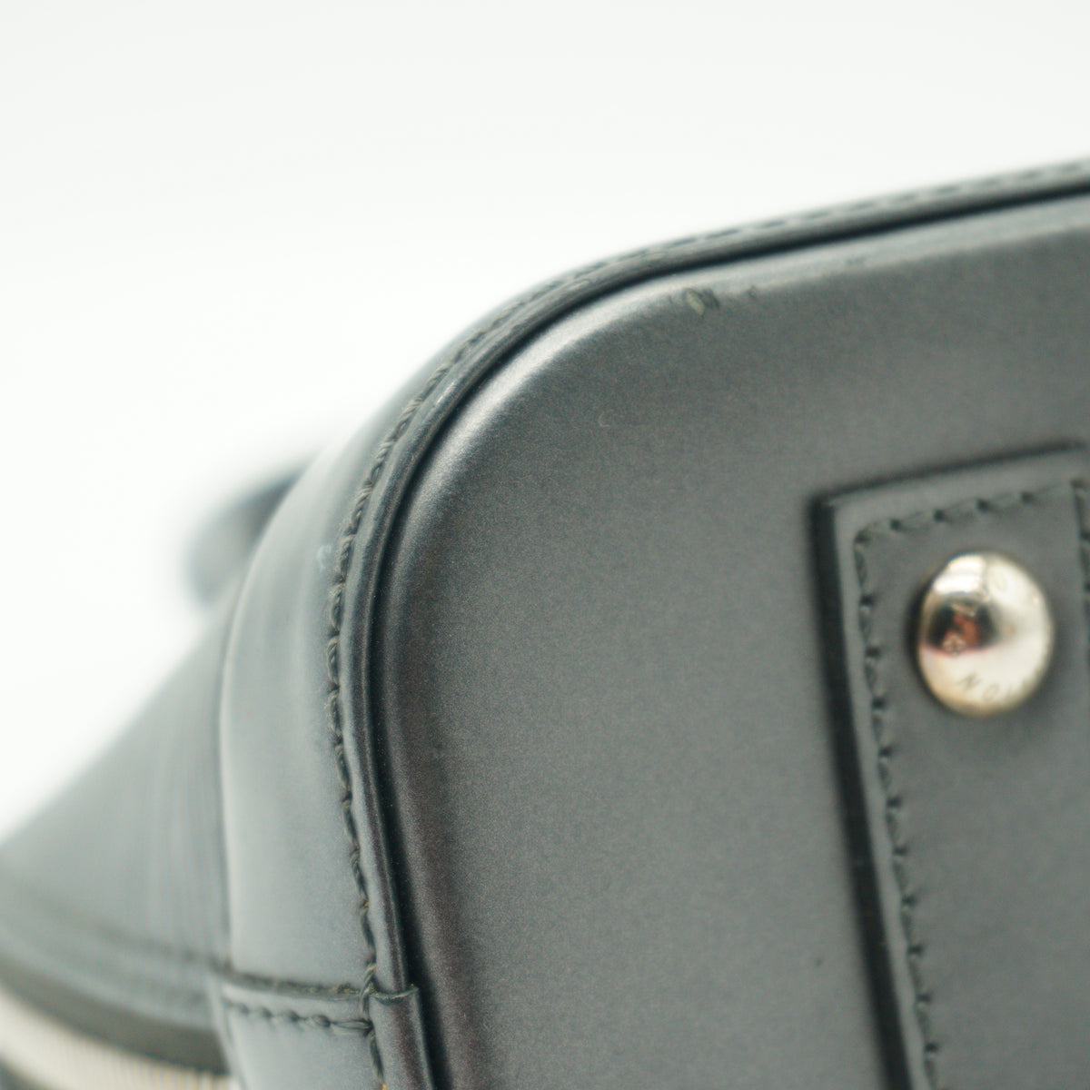 Louis Vuitton	Alma BB Epi Grey SHW