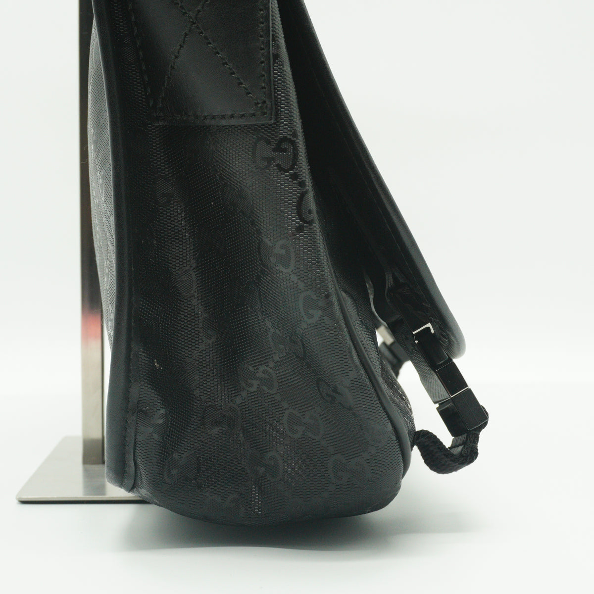 Gucci Imprinete GG SUpreme Medium Messenger