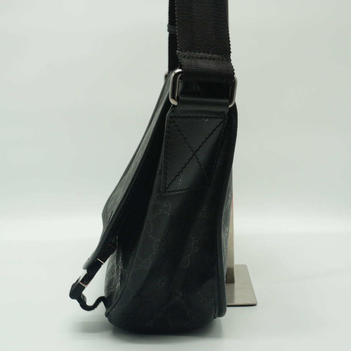 Gucci Imprinete GG SUpreme Medium Messenger