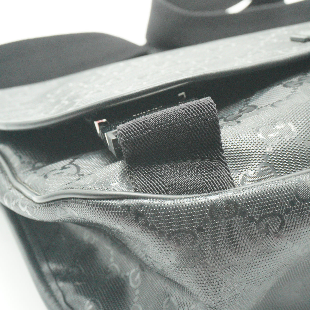 Gucci Imprinete GG SUpreme Medium Messenger