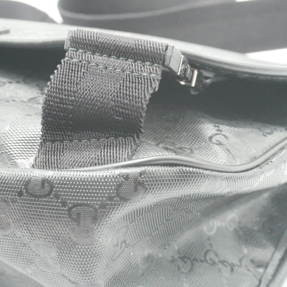 Gucci Imprinete GG SUpreme Medium Messenger
