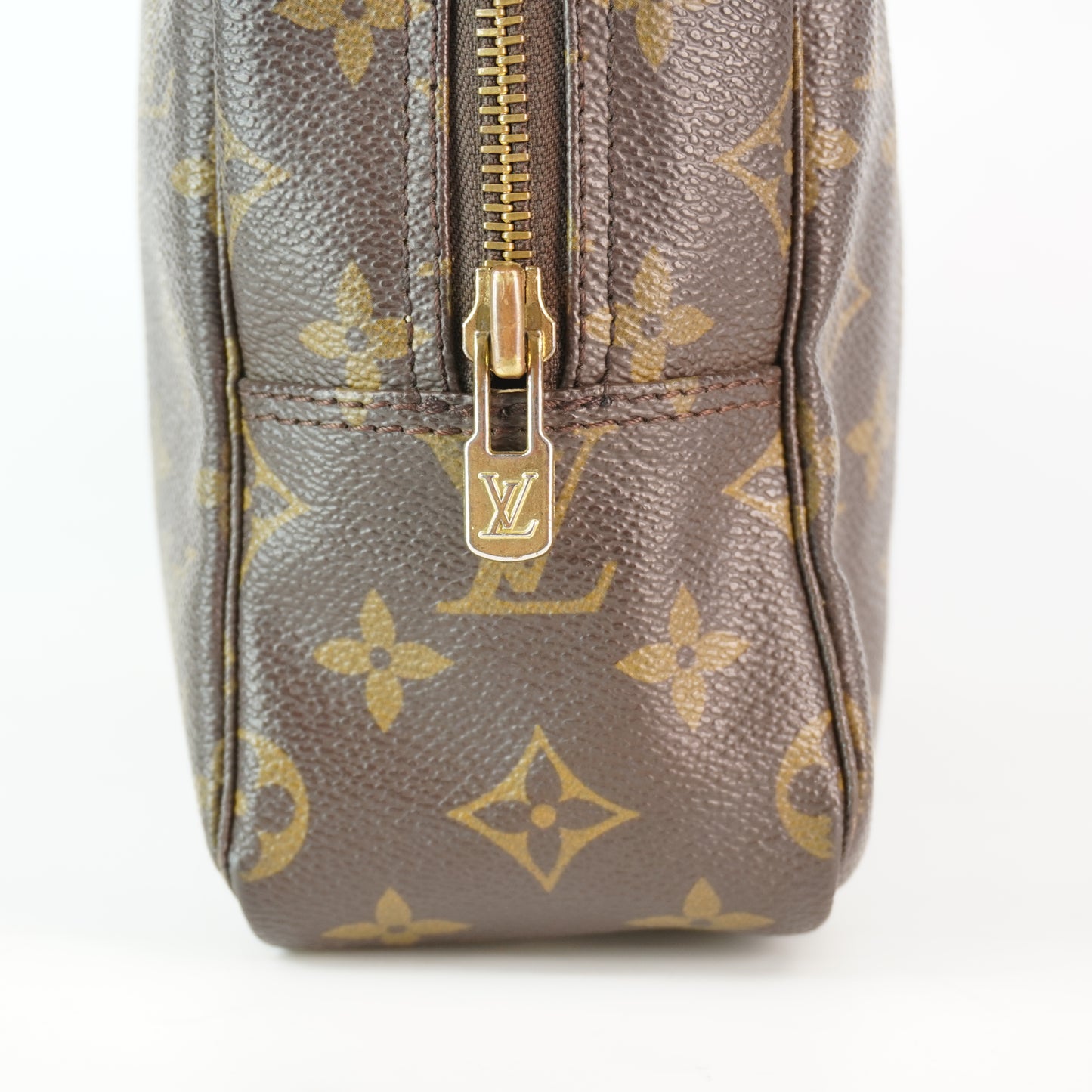 Louis Vuitton	Trousse Toilet 28 GHW Medium