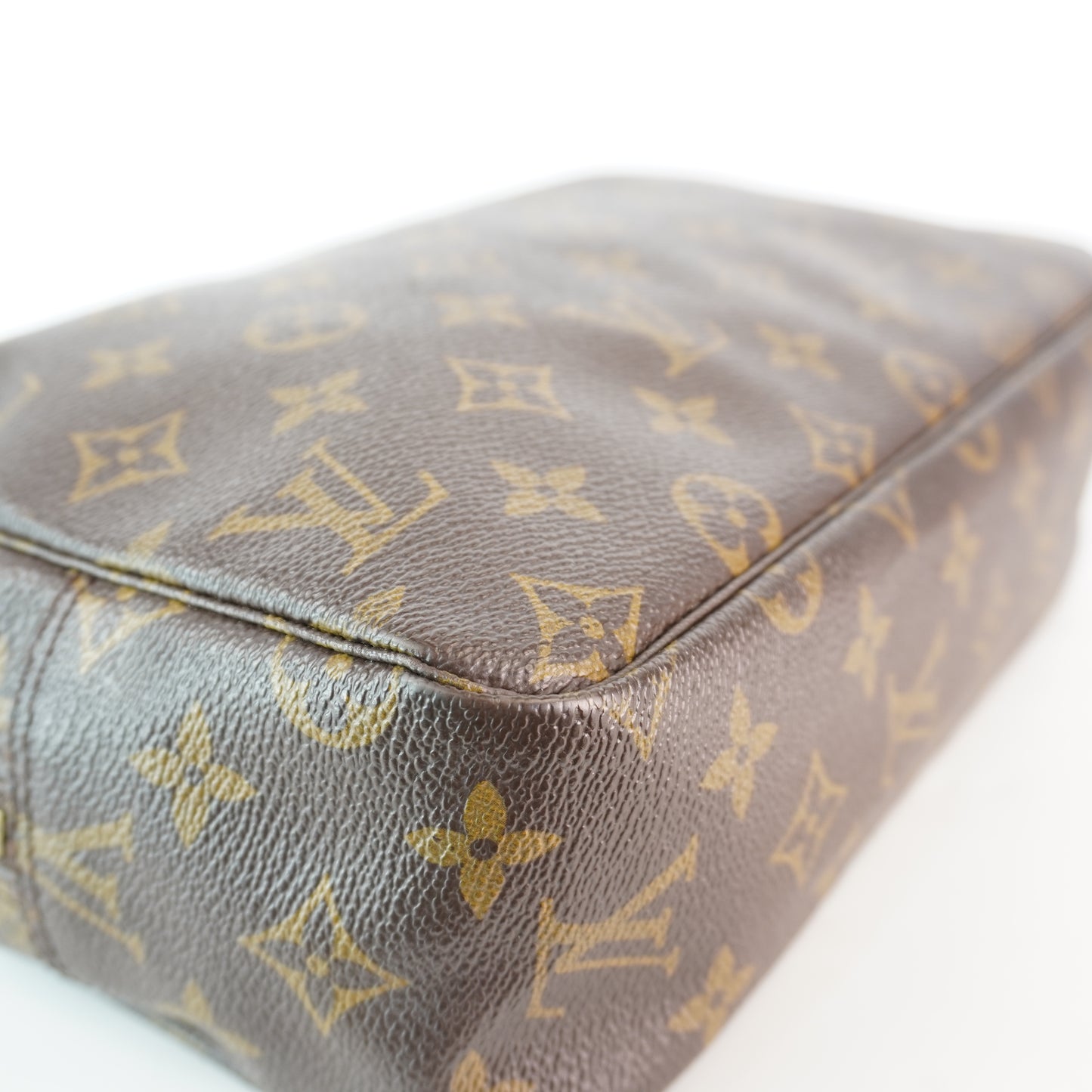 Louis Vuitton	Trousse Toilet 28 GHW Medium