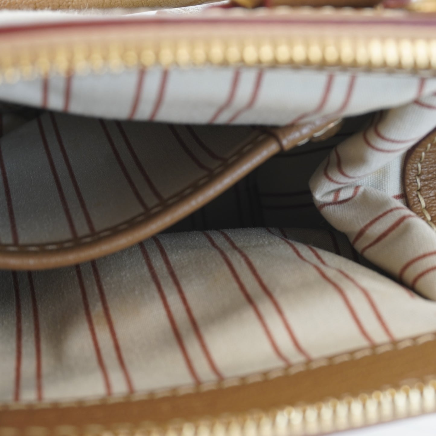Louis Vuitton	Mini Bag