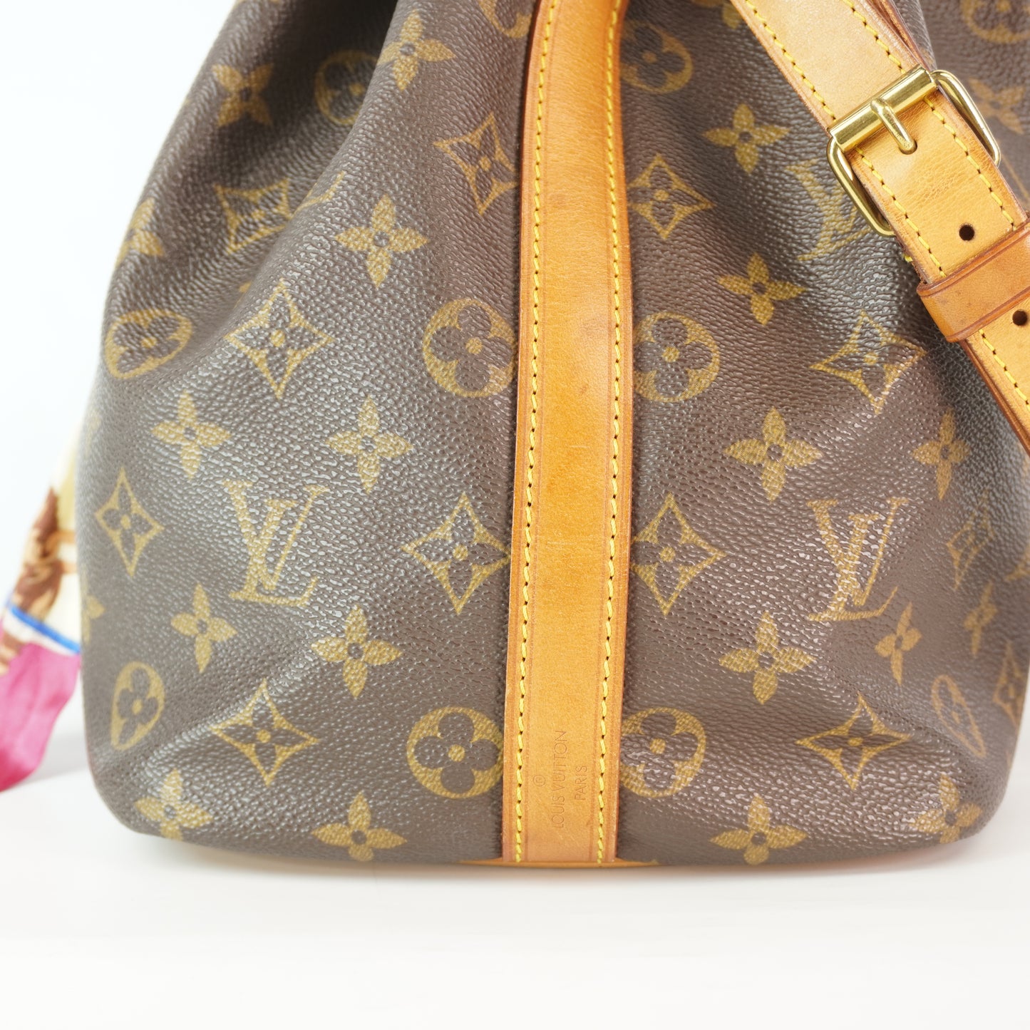 Louis Vuitton	Neo Classic Bucket Bag GHW Medium