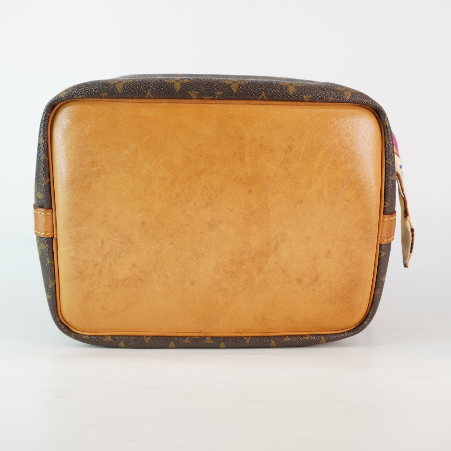 Louis Vuitton	Neo Classic Bucket Bag GHW Medium