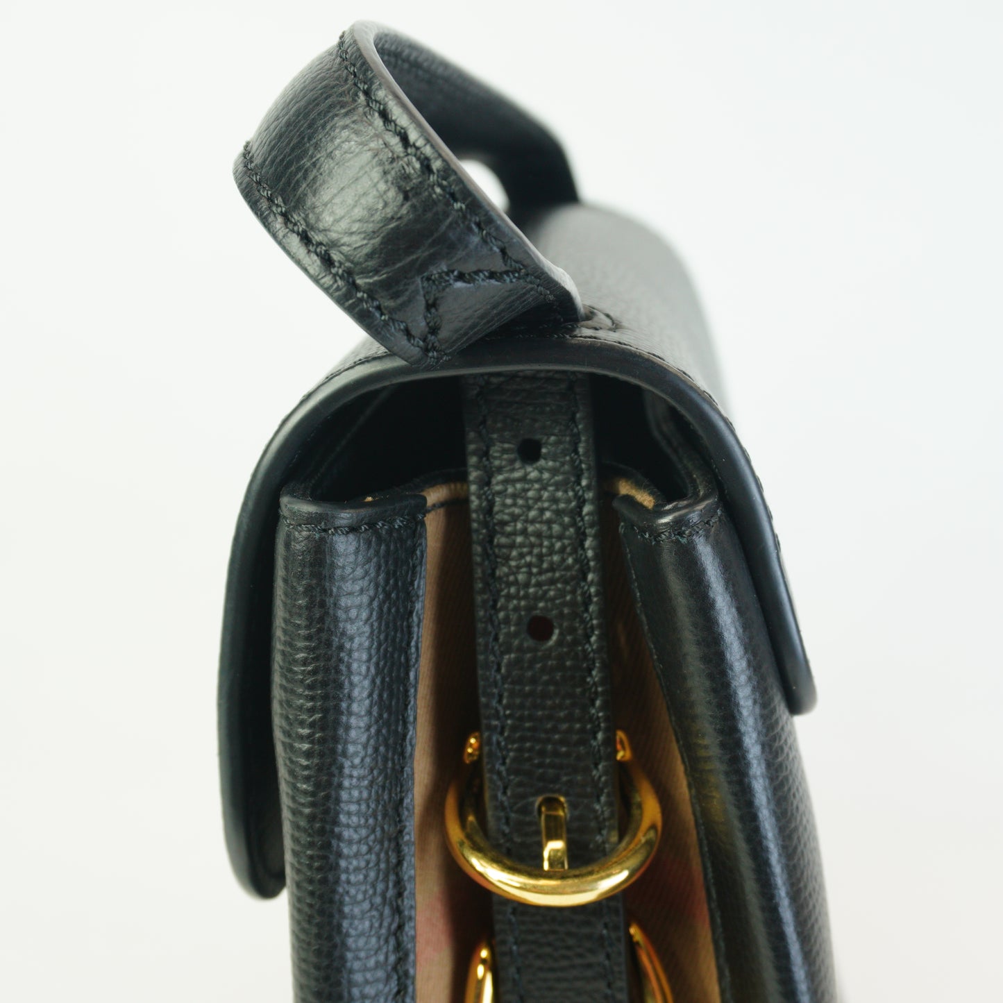 Burberry	Camberley Black Medium GHW