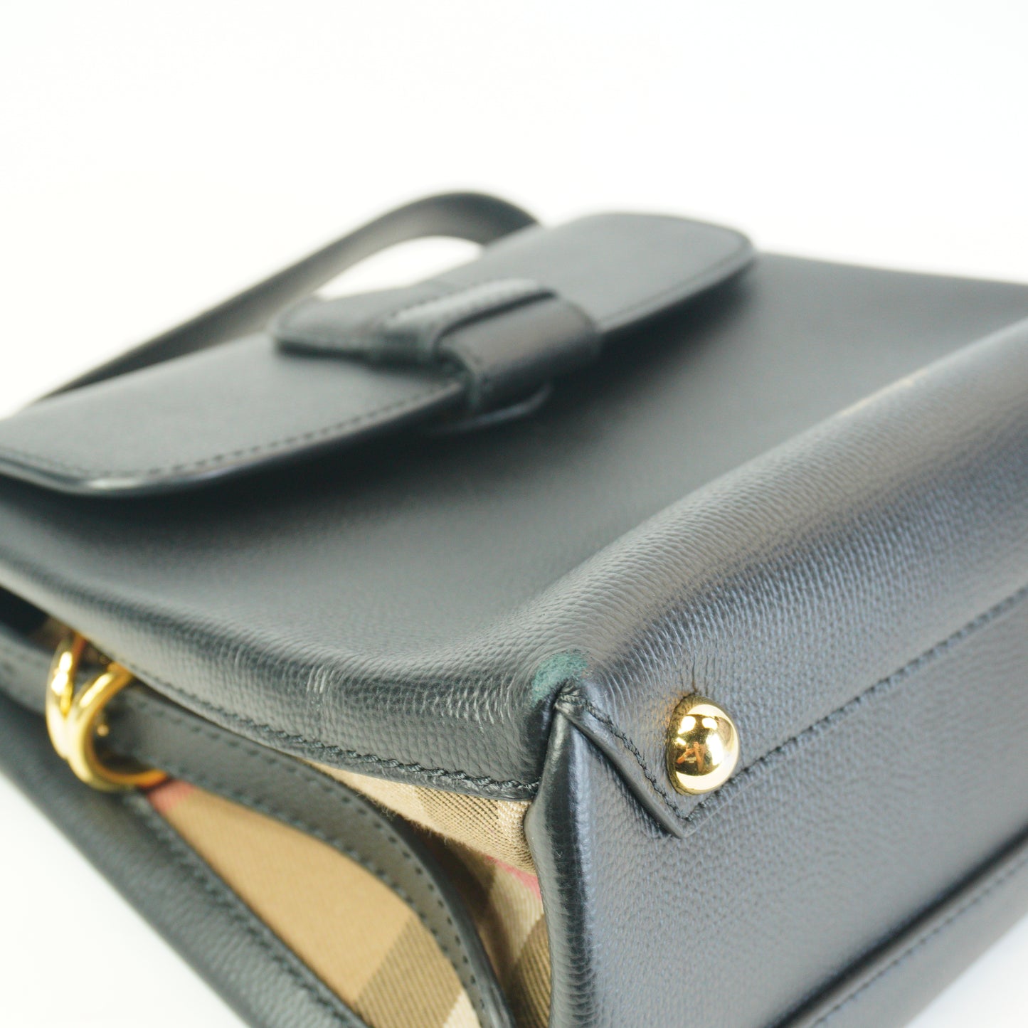 Burberry	Camberley Black Medium GHW