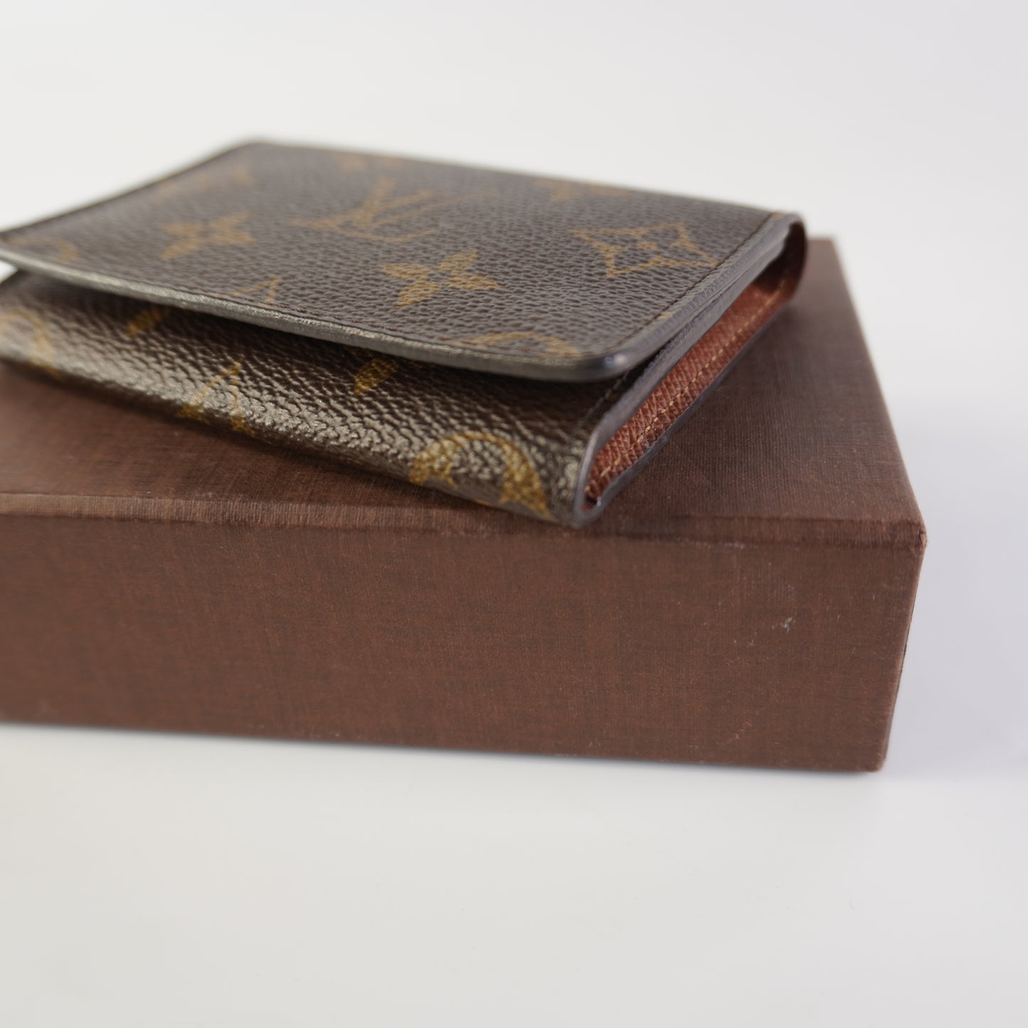 Louis Vuitton	Wallet Monogram
