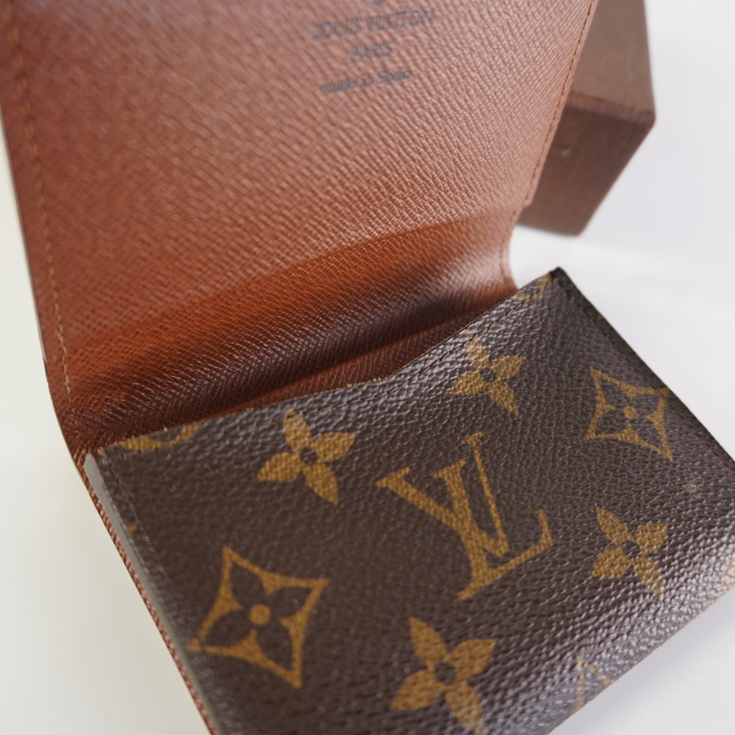 Louis Vuitton	Wallet Monogram