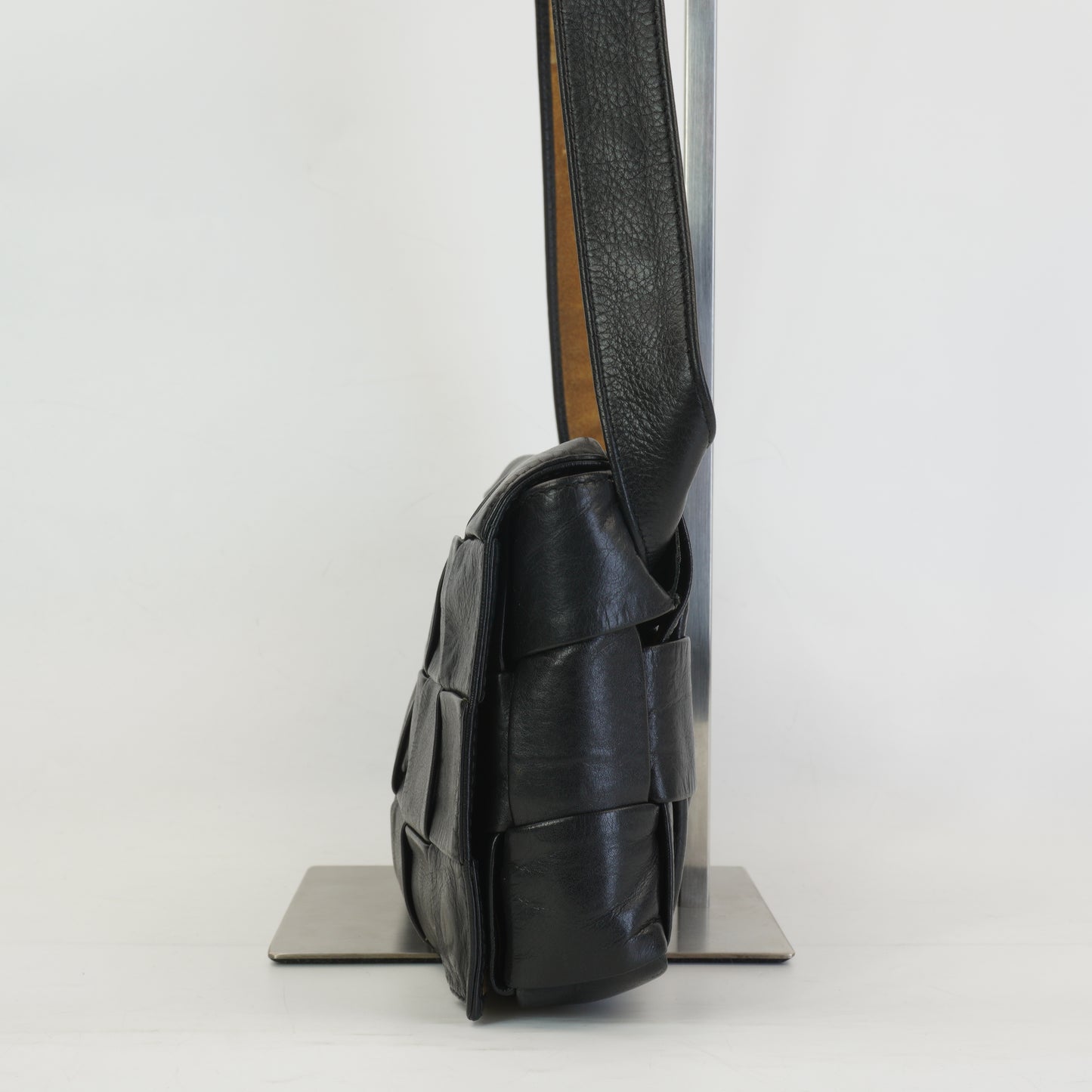 Bottega Veneta Black Intreciato Leather Cassete Bag