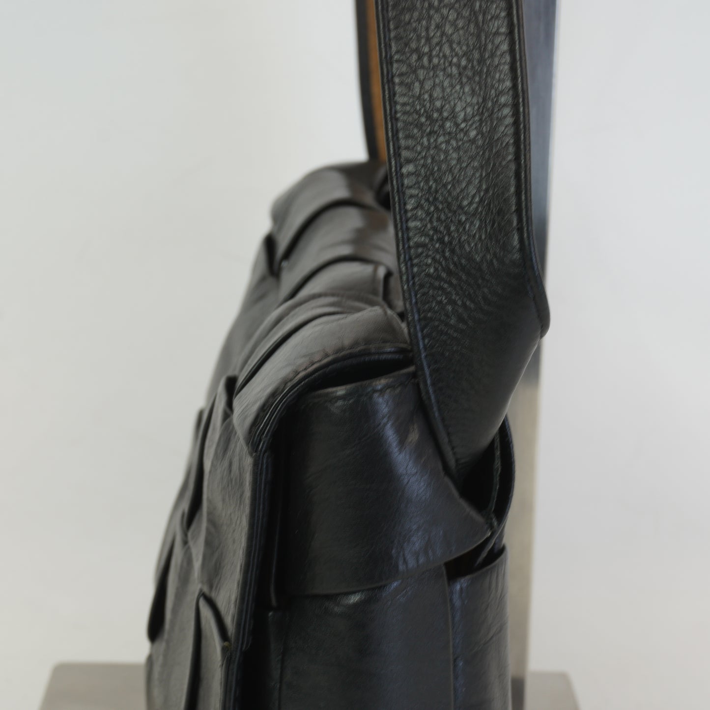 Bottega Veneta Black Intreciato Leather Cassete Bag