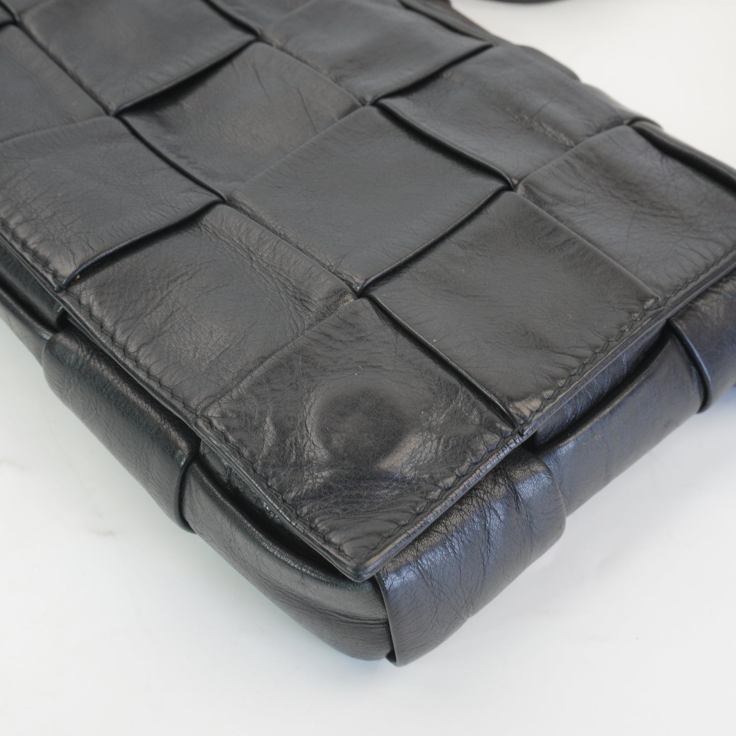 Bottega Veneta Black Intreciato Leather Cassete Bag