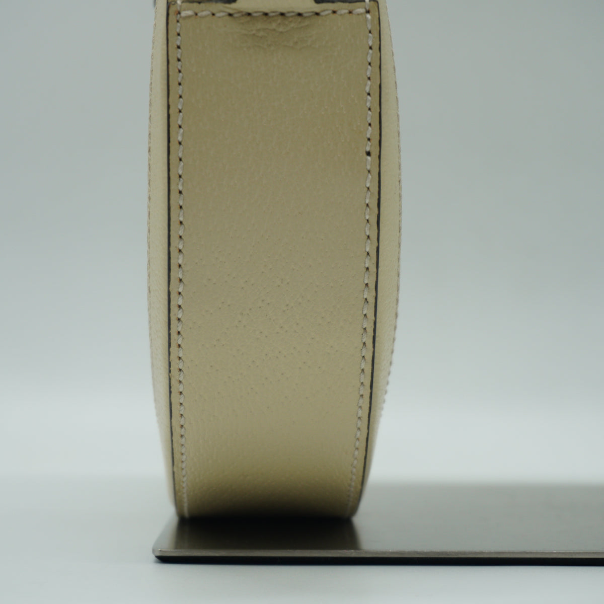 Gucci	Ophidia Round Shoulder Bag Mini white GHW