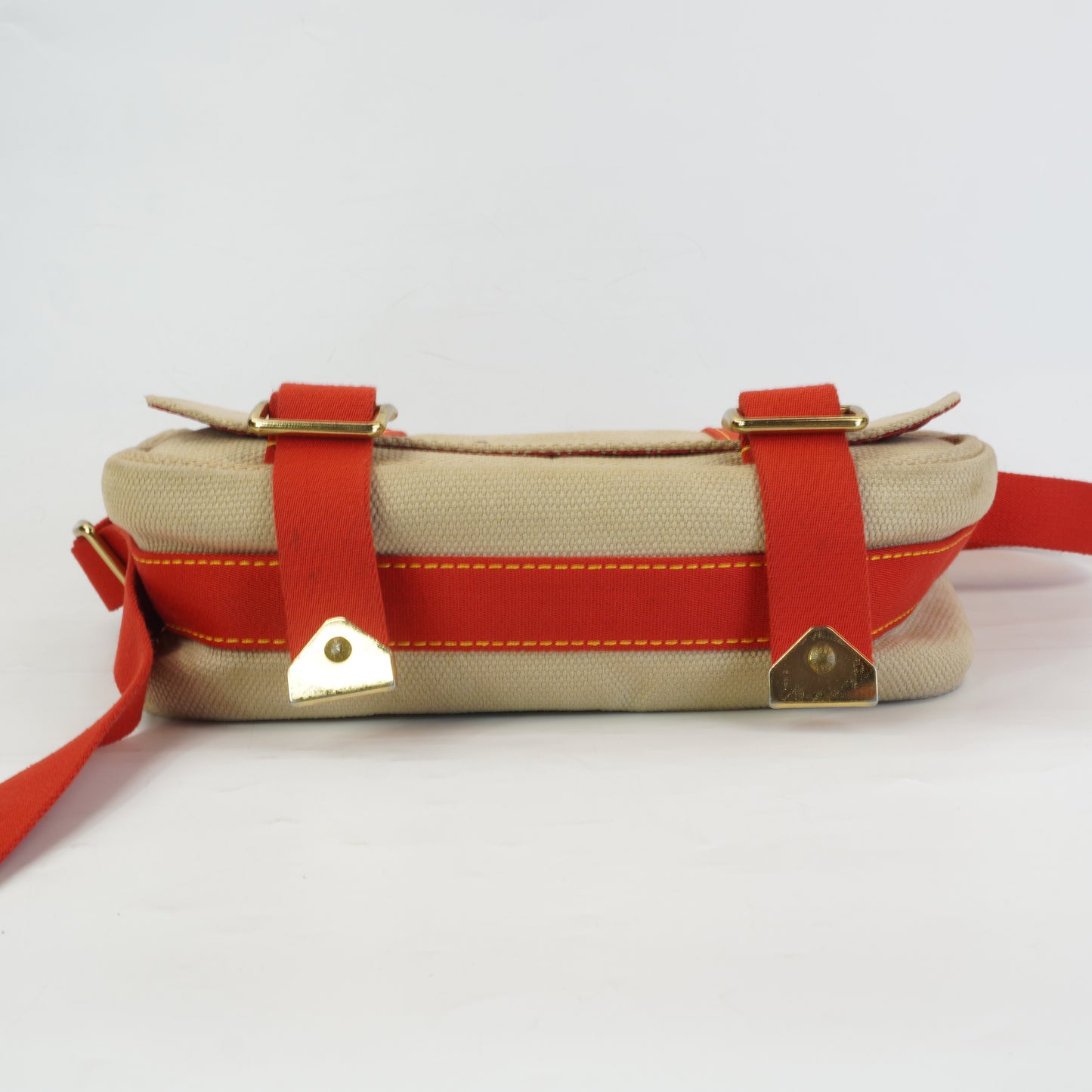 Louis Vuitton	Antigua Buzas PM Messenger Bag GHW Medium