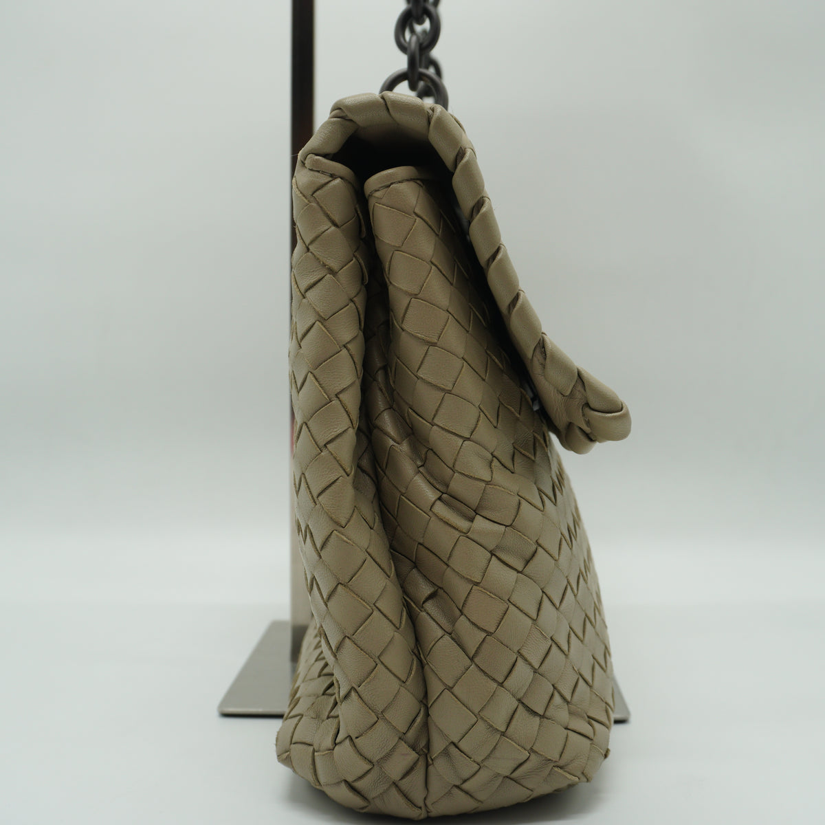 Bottega Veneta Intrecciato Leather clutch Flap shoulder bag medium light grey BHW