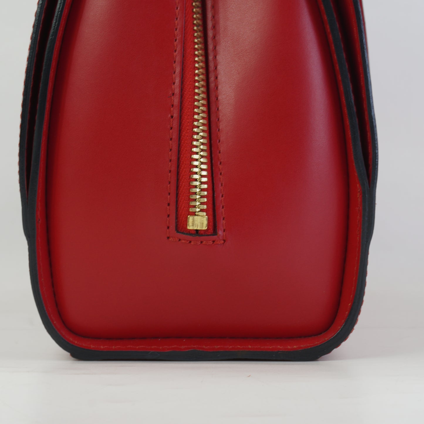 Louis Vuitton	Red Epi Pont Neuf GHW Small