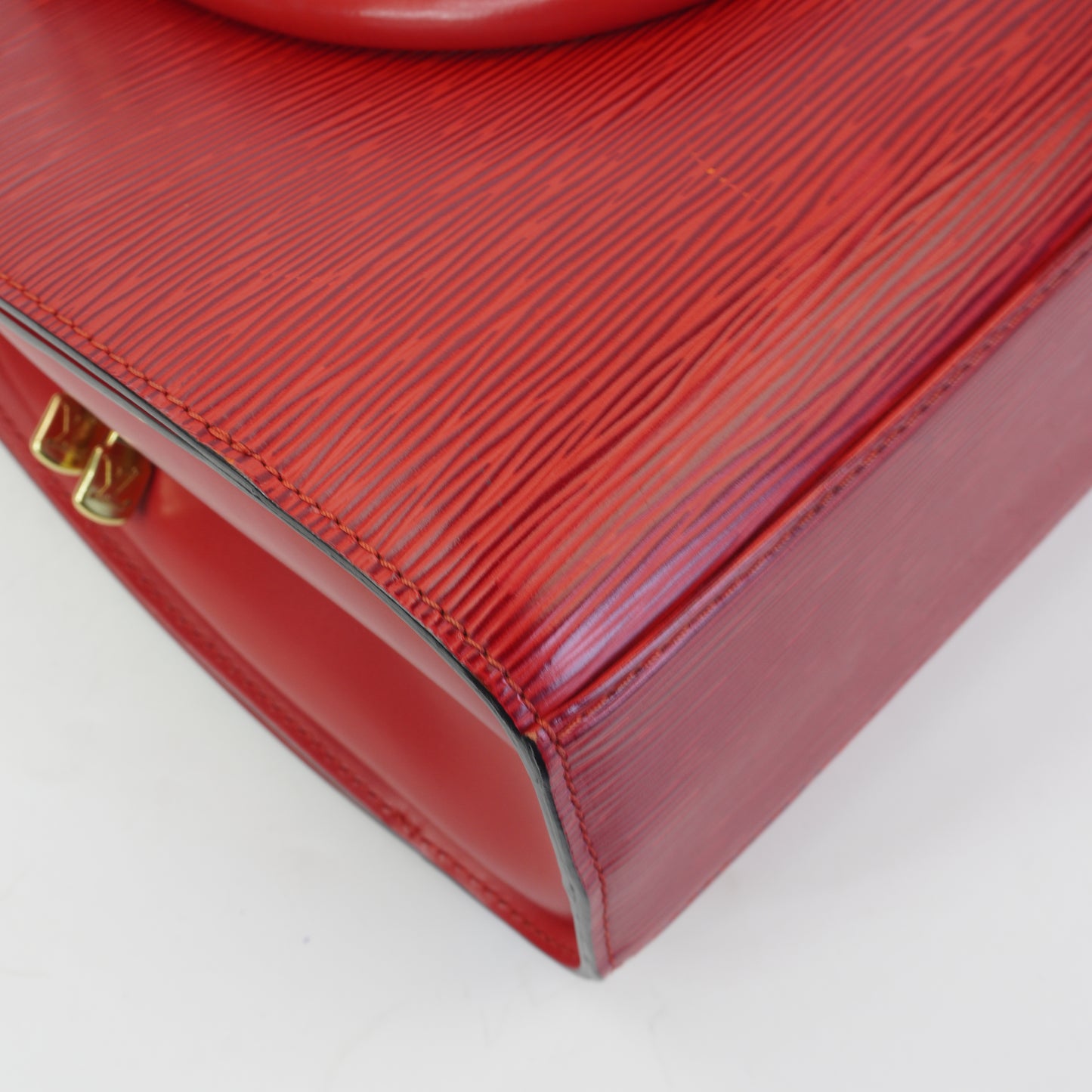 Louis Vuitton	Red Epi Pont Neuf GHW Small
