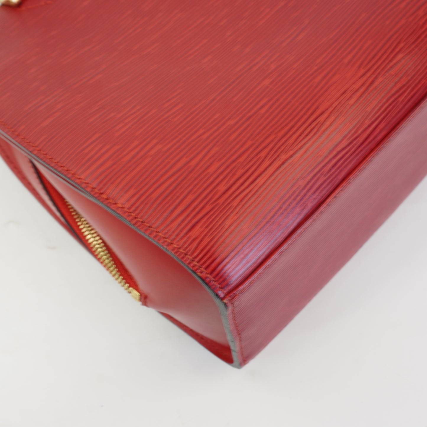 Louis Vuitton	Red Epi Pont Neuf GHW Small
