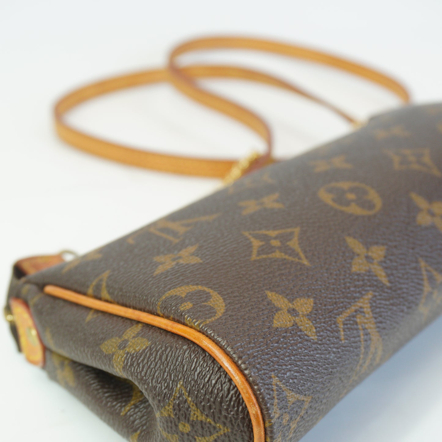 Louis Vuitton	Eva Clutch Monogram  Small GHW