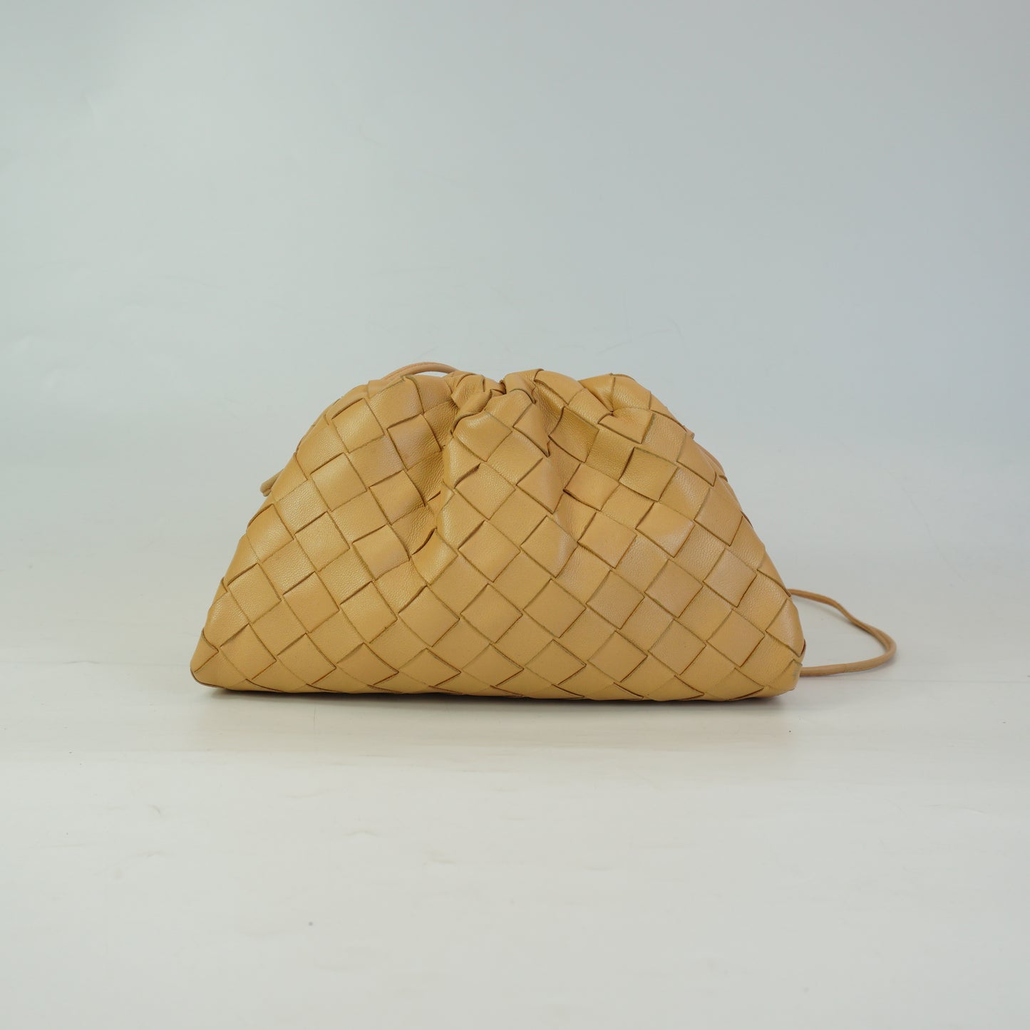 Bottega Veneta The mini  Pouch beige GHW