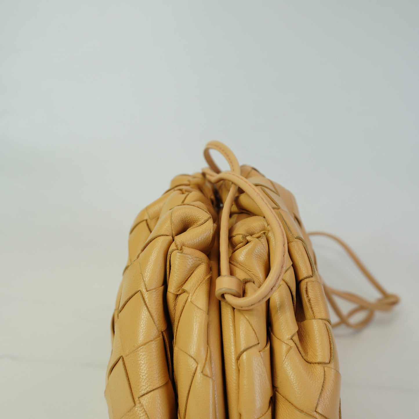 Bottega Veneta The mini  Pouch beige GHW