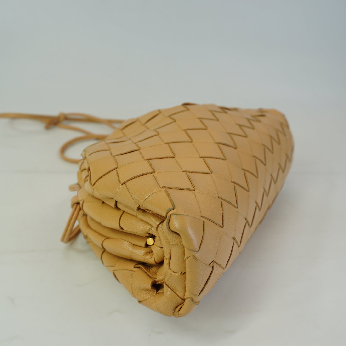 Bottega Veneta The mini  Pouch beige GHW