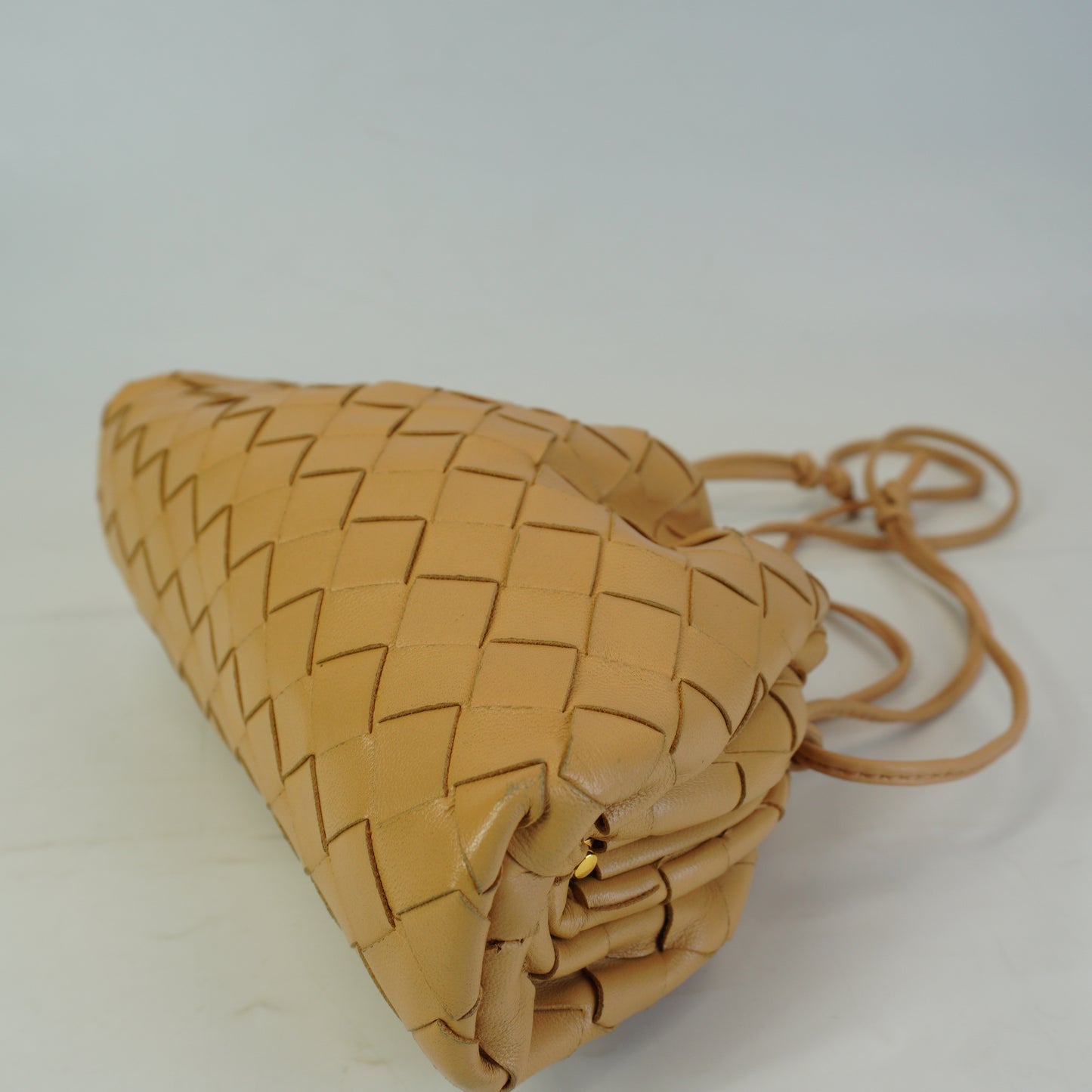 Bottega Veneta The mini  Pouch beige GHW