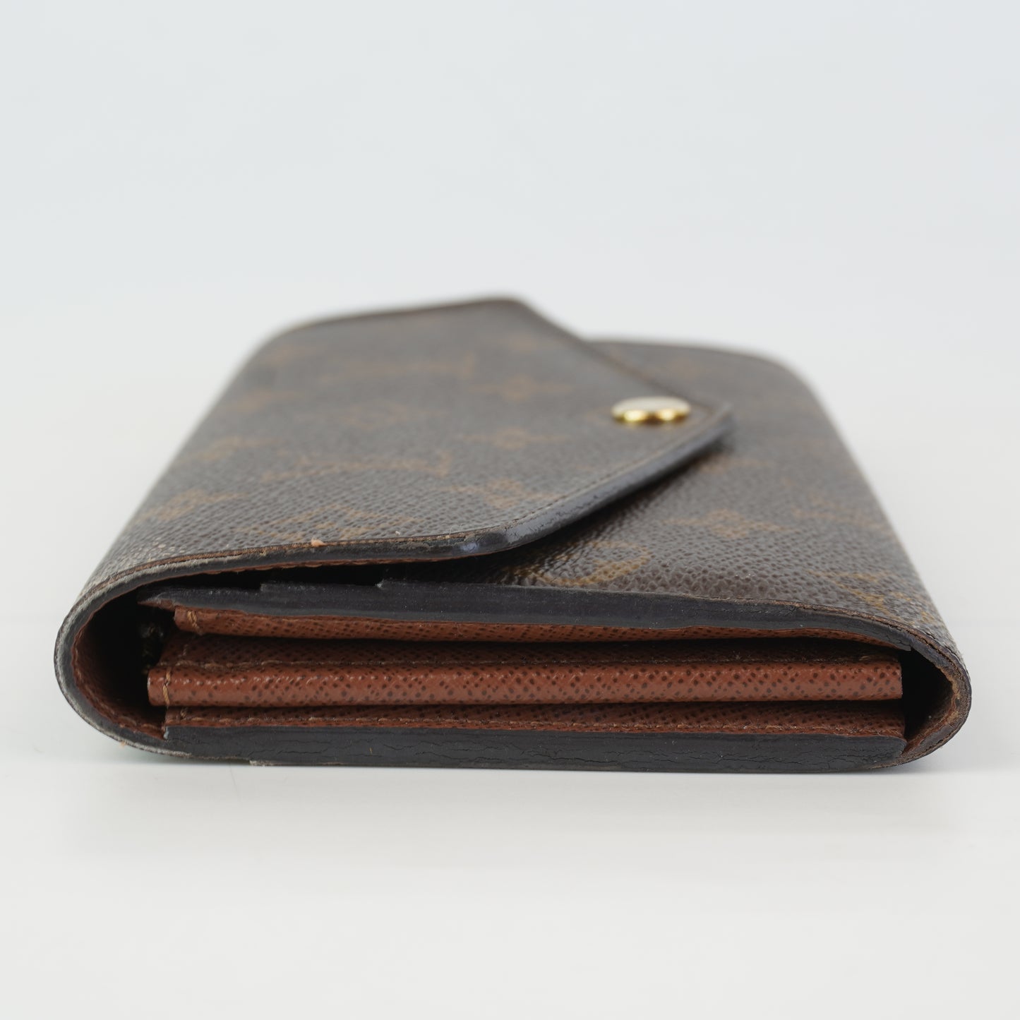 Louis Vuitton	Sarah Wallet