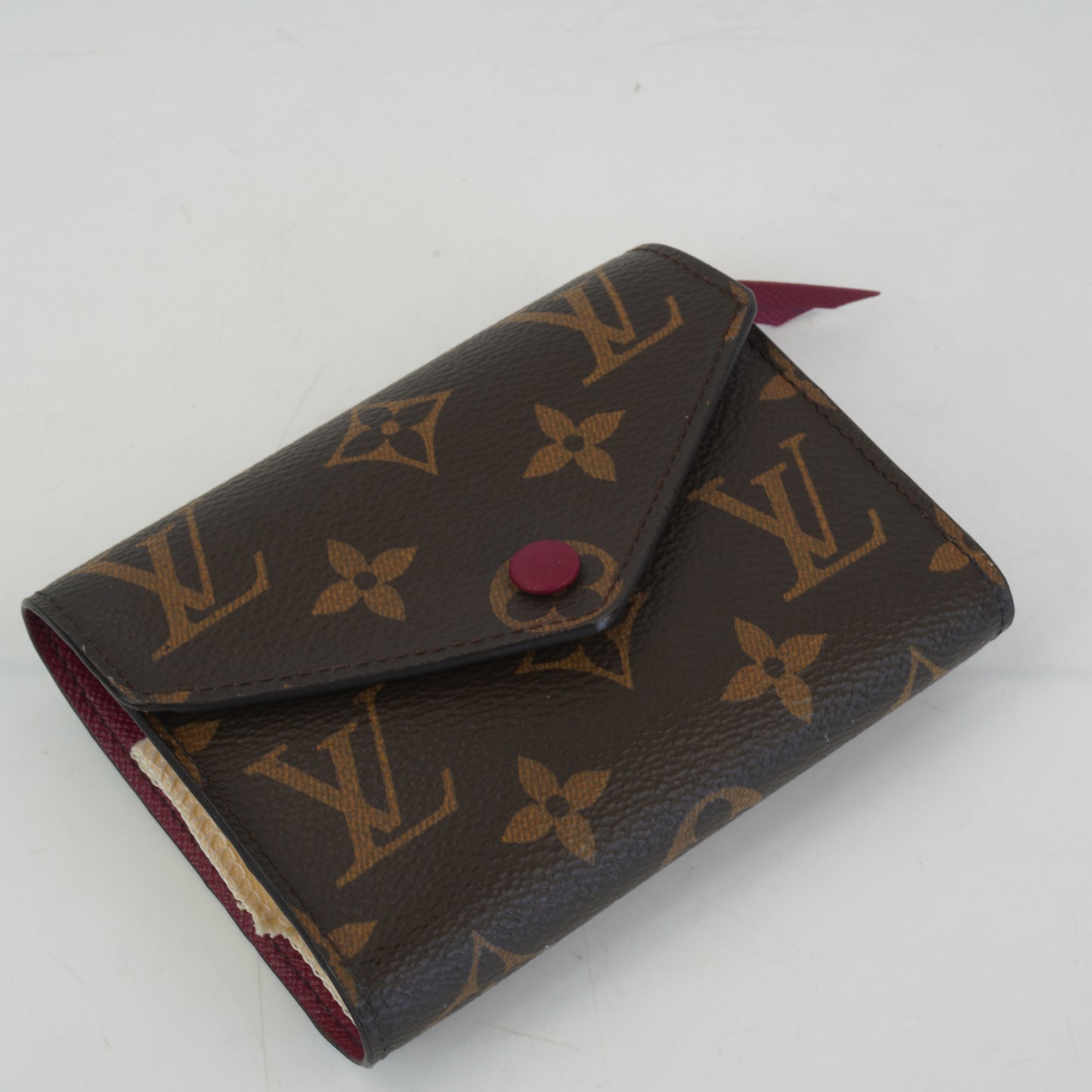 Louis Vuitton	Victorine Wallet GHW