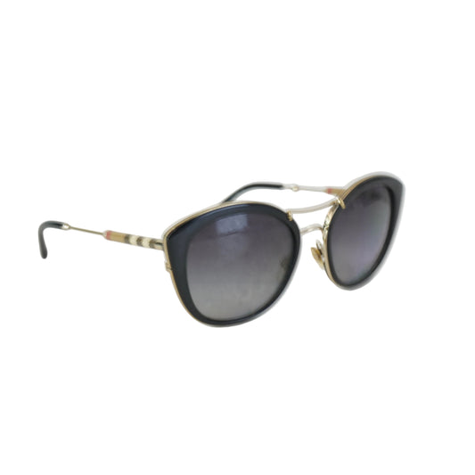 Burberry	BE425IQ